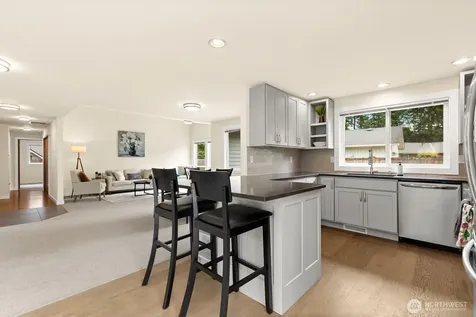 9802 117th Place NE Kirkland WA 98033