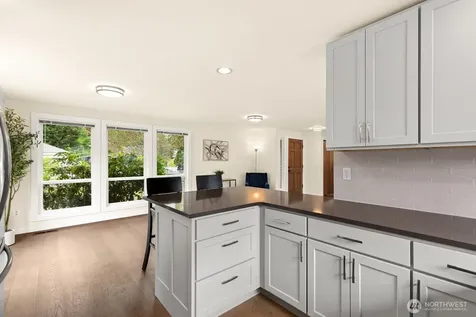 9802 117th Place NE Kirkland WA 98033