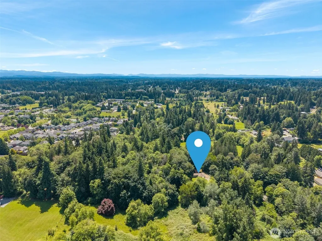 2703 25th Street SW Puyallup WA 98373