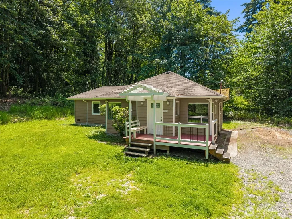 2703 25th Street SW Puyallup WA 98373