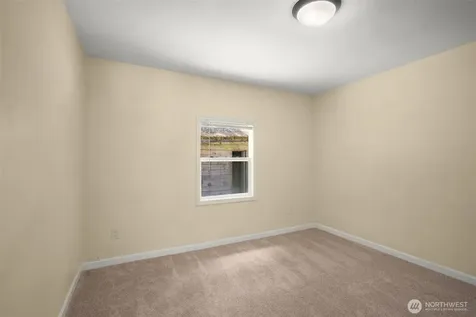 2703 25th Street SW Puyallup WA 98373