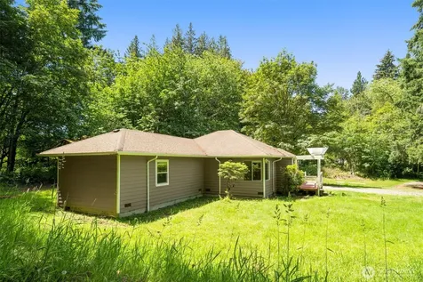 2703 25th Street SW Puyallup WA 98373