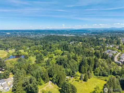 2703 25th Street SW Puyallup WA 98373