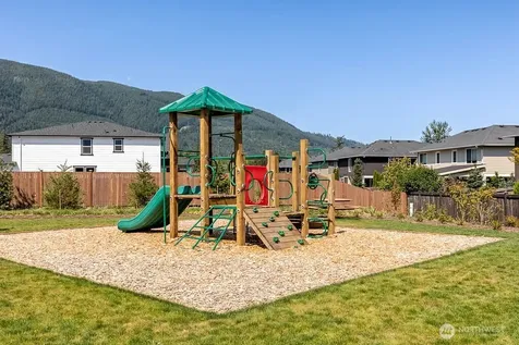 1165 Clearwater Way SE North Bend WA 98045