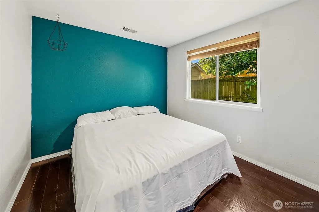 35011 27th Avenue SW Tacoma WA 98023