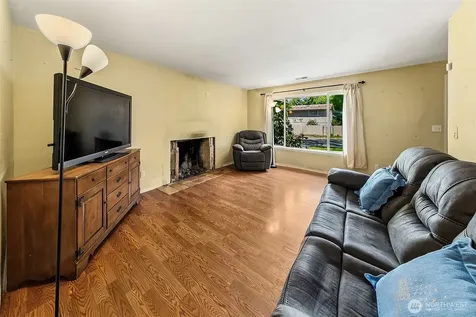 35011 27th Avenue SW Tacoma WA 98023
