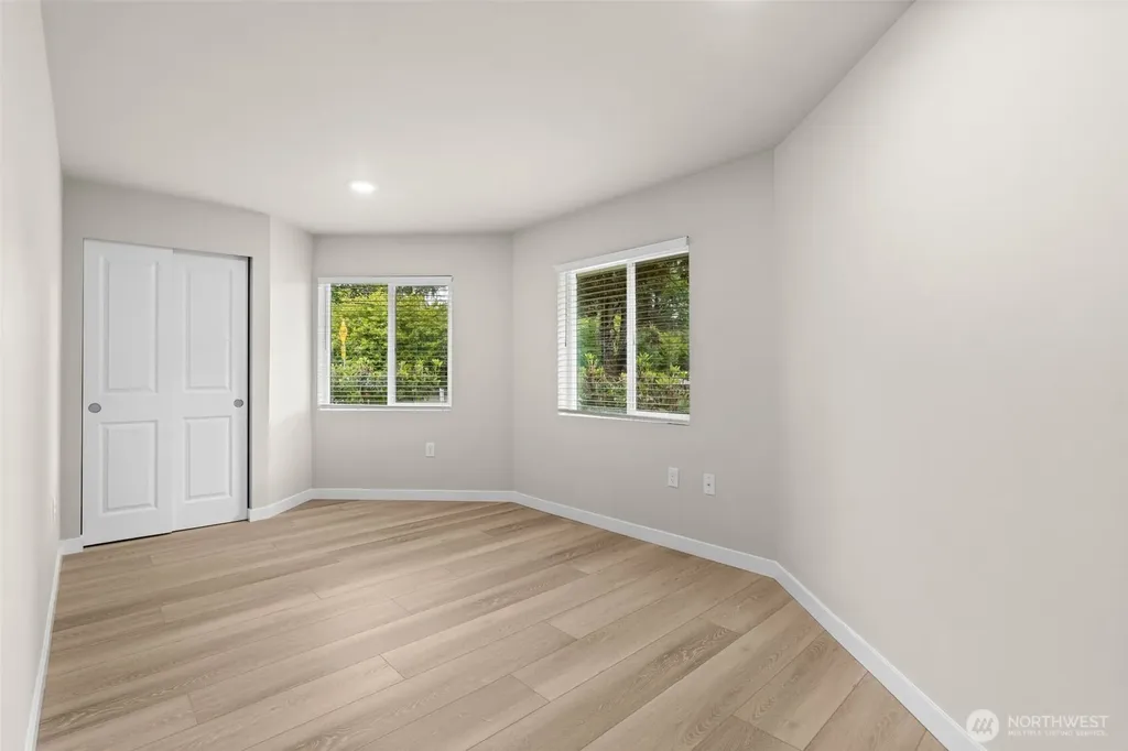8827 E D Street Tacoma WA 98445