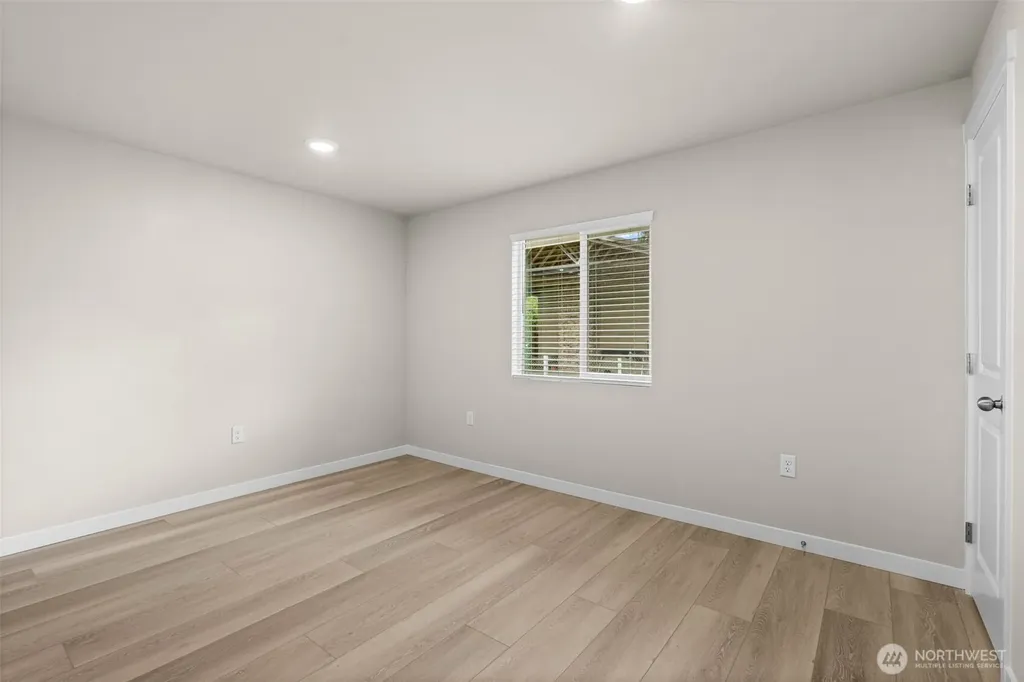 8827 E D Street Tacoma WA 98445