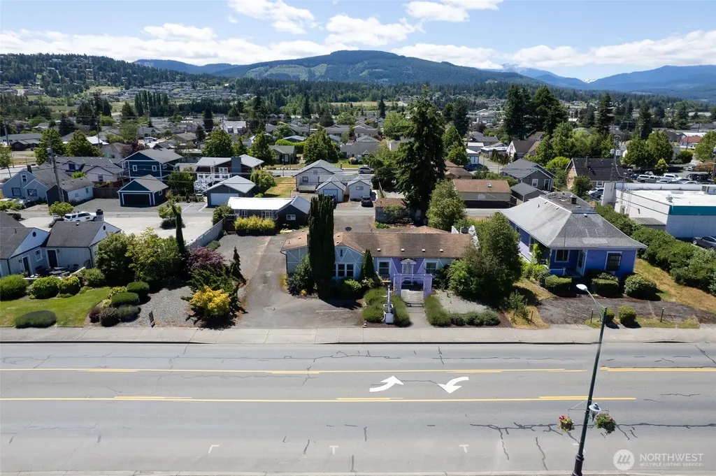 243 W Washington Street Sequim WA 98382