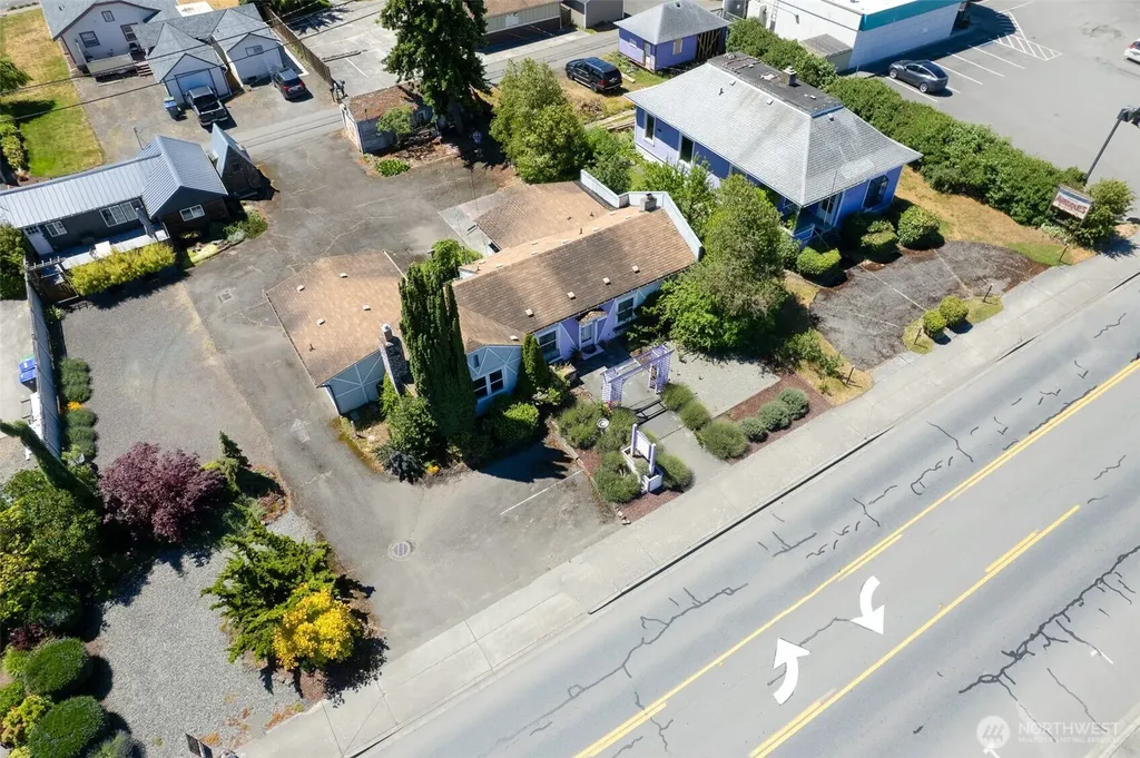 243 W Washington Street Sequim WA 98382