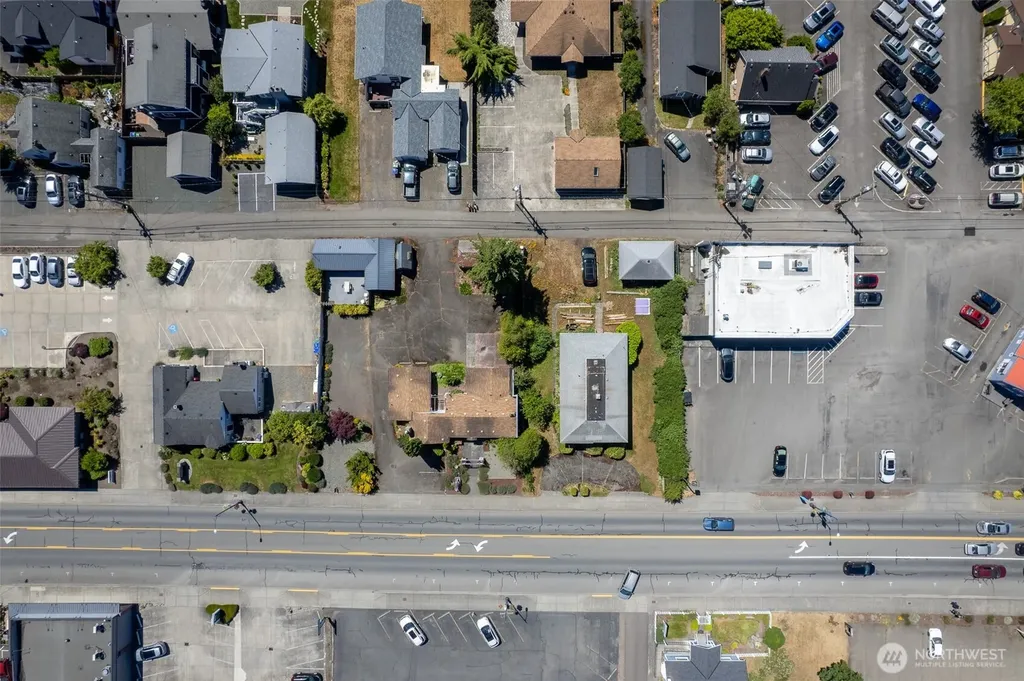 243 W Washington Street Sequim WA 98382