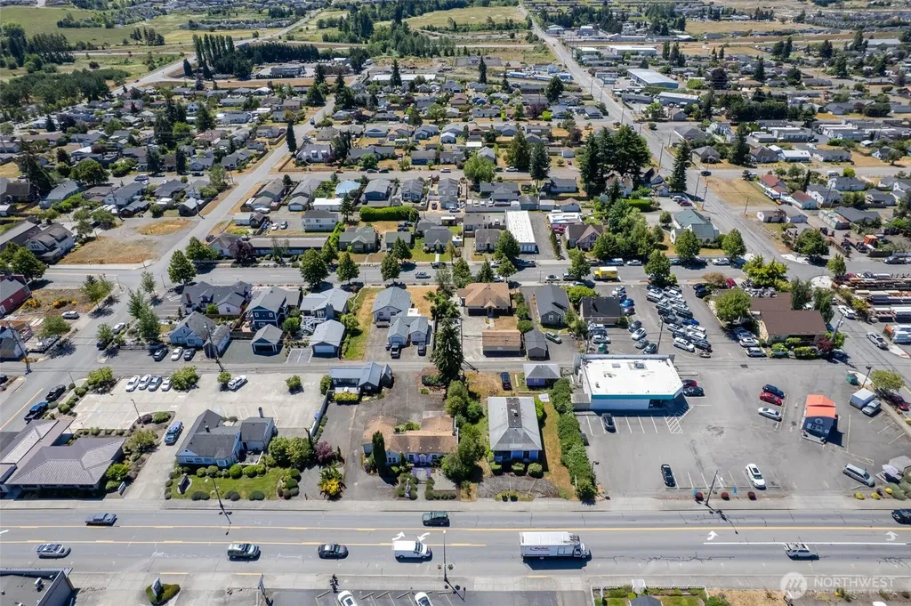 243 W Washington Street Sequim WA 98382
