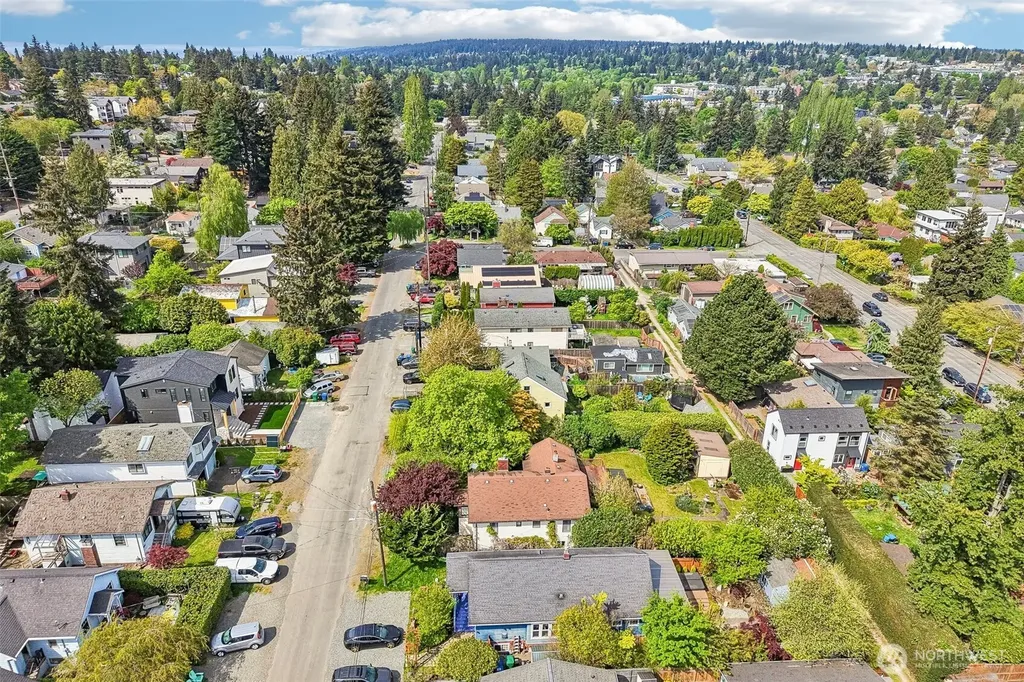 8812 Dibble Avenue NW Seattle WA 98117
