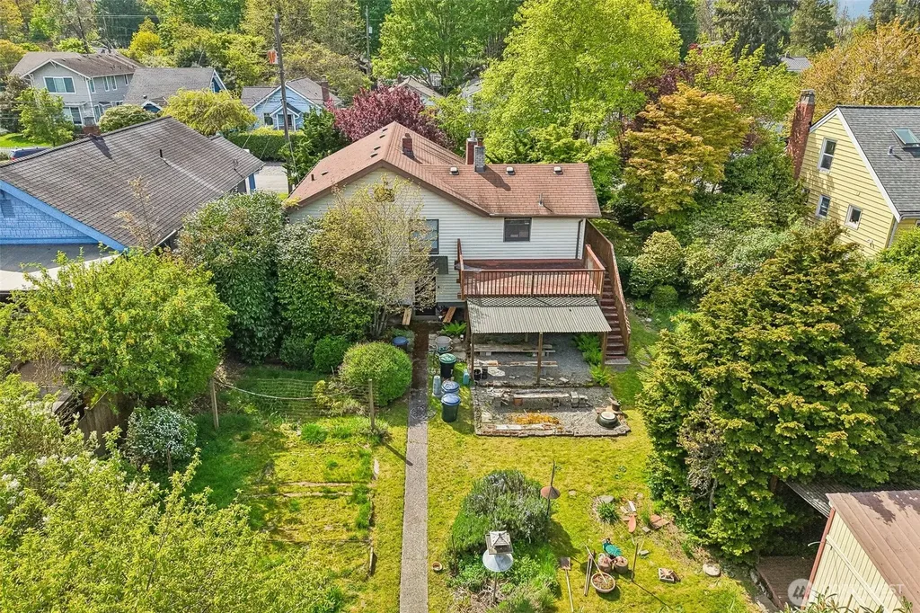 8812 Dibble Avenue NW Seattle WA 98117