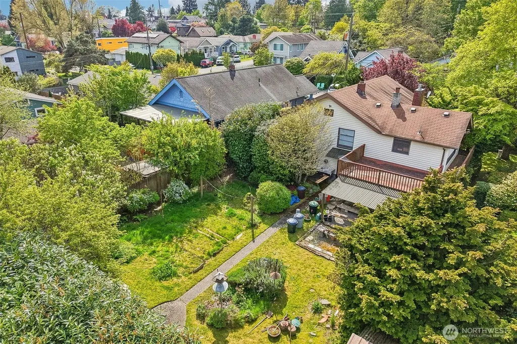 8812 Dibble Avenue NW Seattle WA 98117