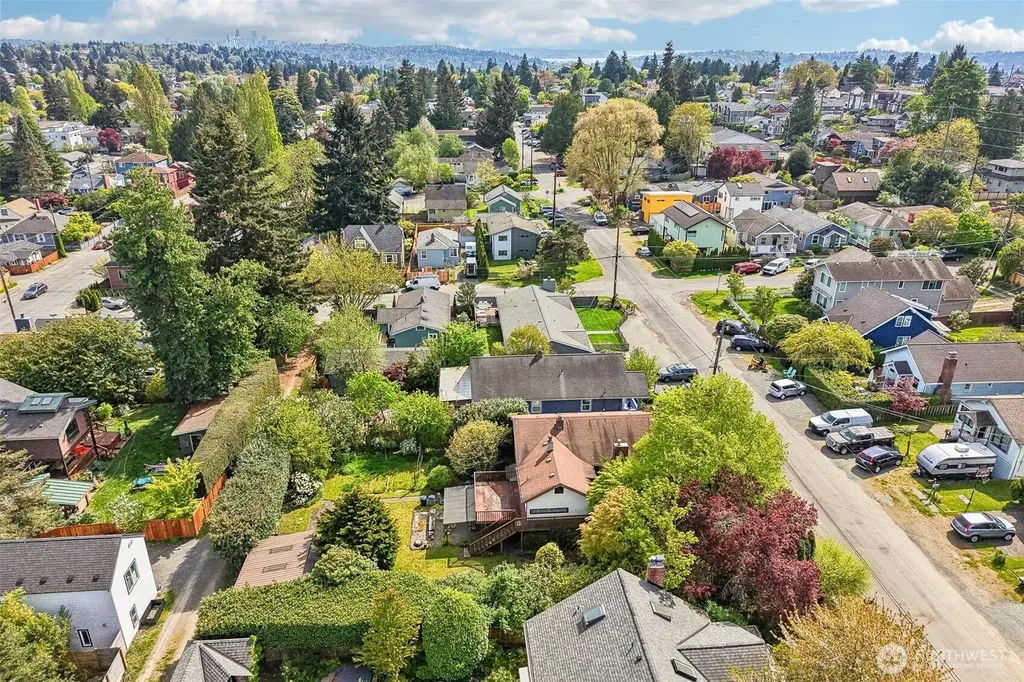 8812 Dibble Avenue NW Seattle WA 98117