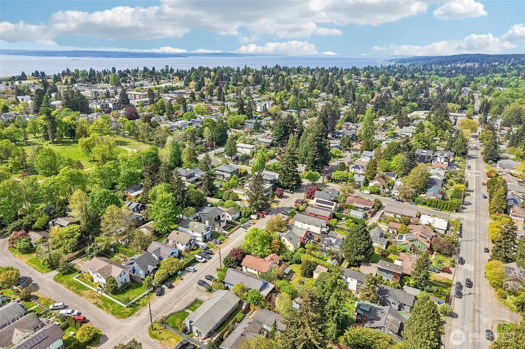 8812 Dibble Avenue NW Seattle WA 98117