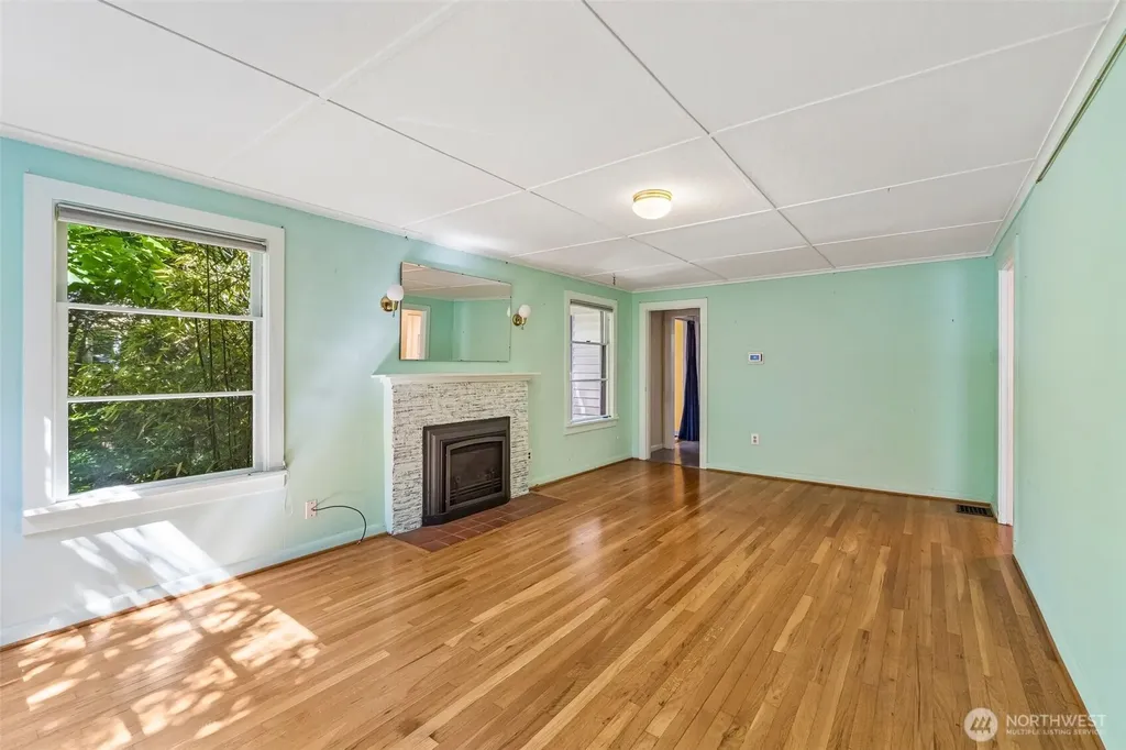 8812 Dibble Avenue NW Seattle WA 98117