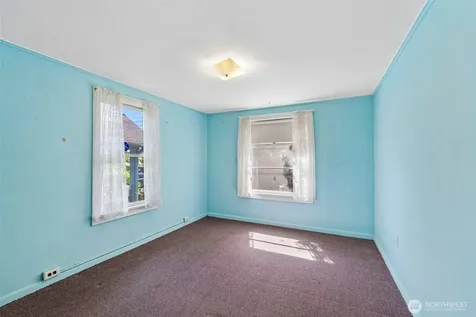 8812 Dibble Avenue NW Seattle WA 98117