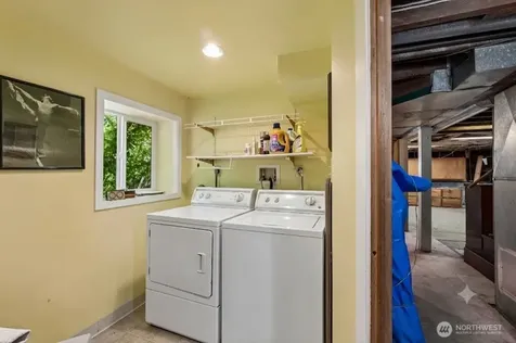 8812 Dibble Avenue NW Seattle WA 98117