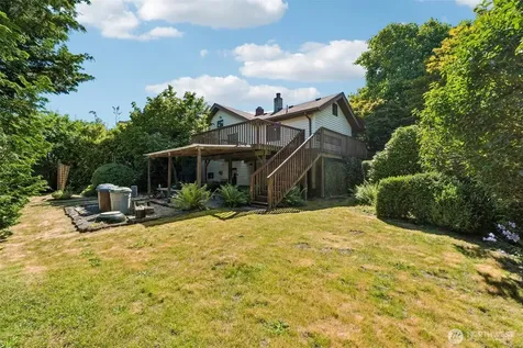 8812 Dibble Avenue NW Seattle WA 98117