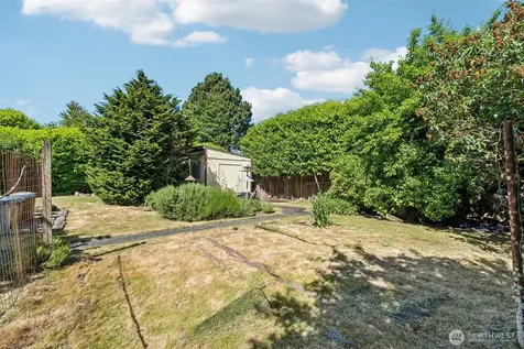 8812 Dibble Avenue NW Seattle WA 98117