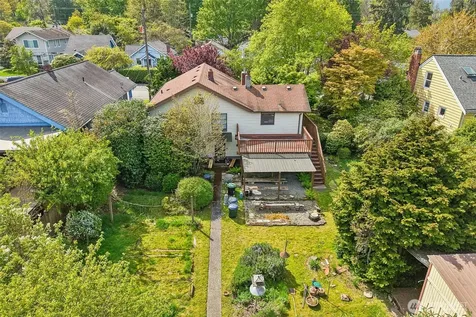 8812 Dibble Avenue NW Seattle WA 98117