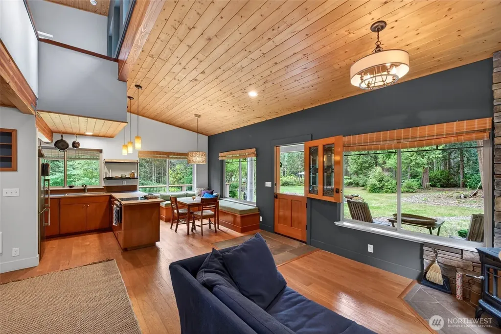 9615 Otso Point Road Anderson Island WA 98303