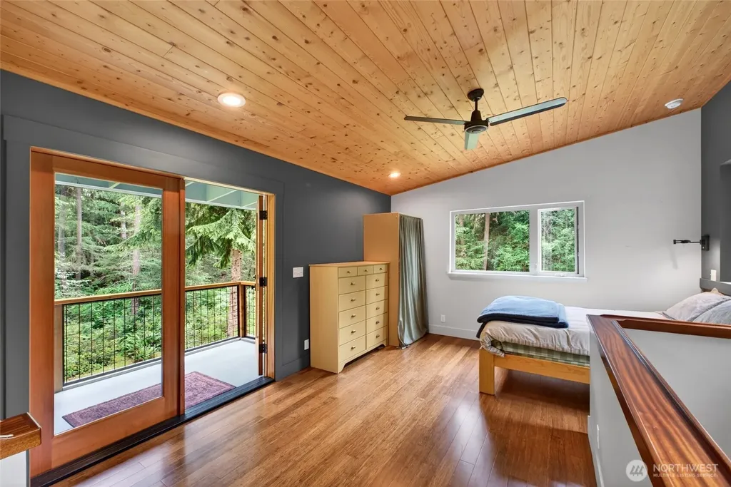 9615 Otso Point Road Anderson Island WA 98303