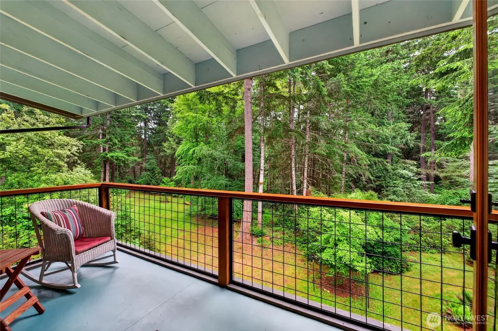 9615 Otso Point Road Anderson Island WA 98303