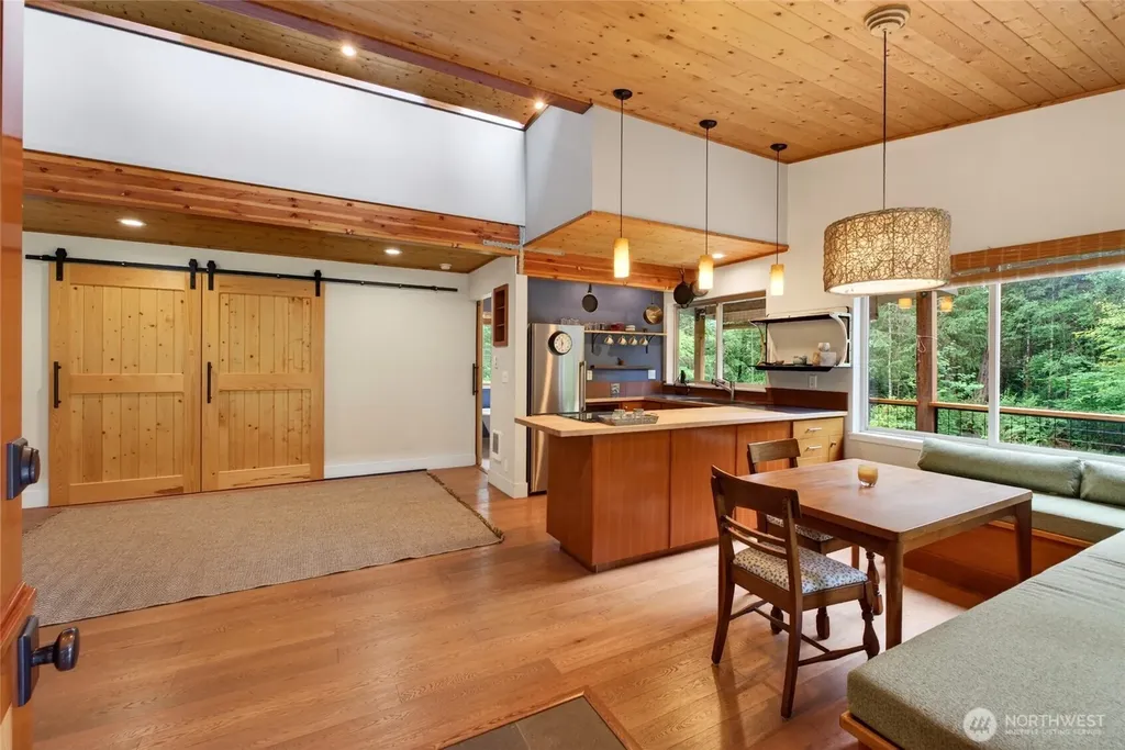 9615 Otso Point Road Anderson Island WA 98303