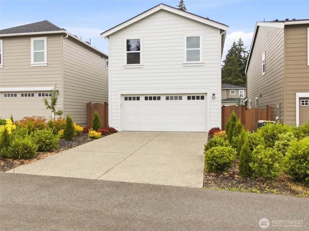 4252 Savannah Loop NE Olympia WA 98516