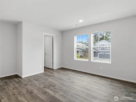 4252 Savannah Loop NE Olympia WA 98516