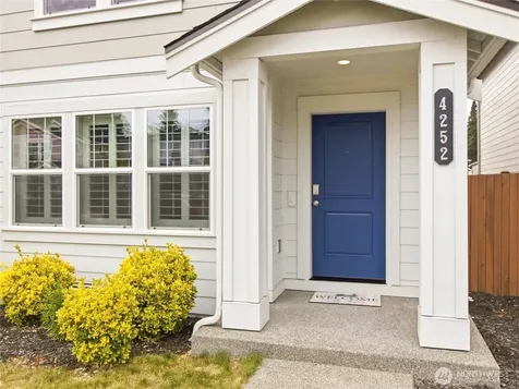 4252 Savannah Loop NE Olympia WA 98516