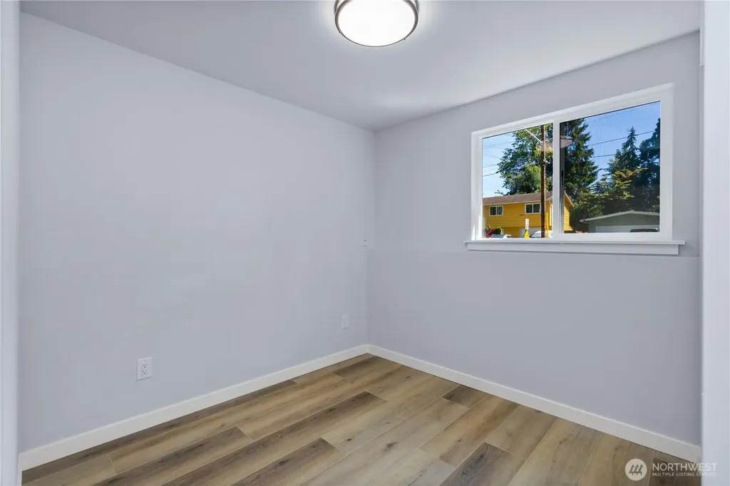 4327 184th Street SW Lynnwood WA 98037
