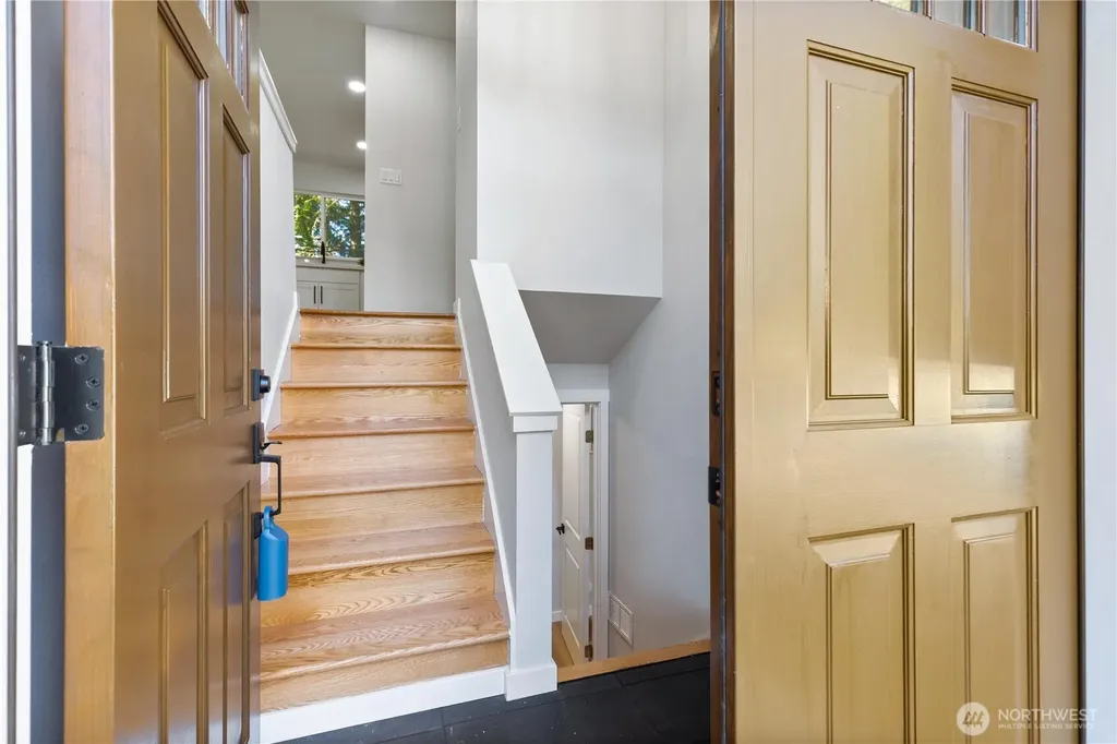 4327 184th Street SW Lynnwood WA 98037