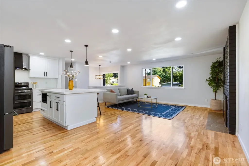 4327 184th Street SW Lynnwood WA 98037