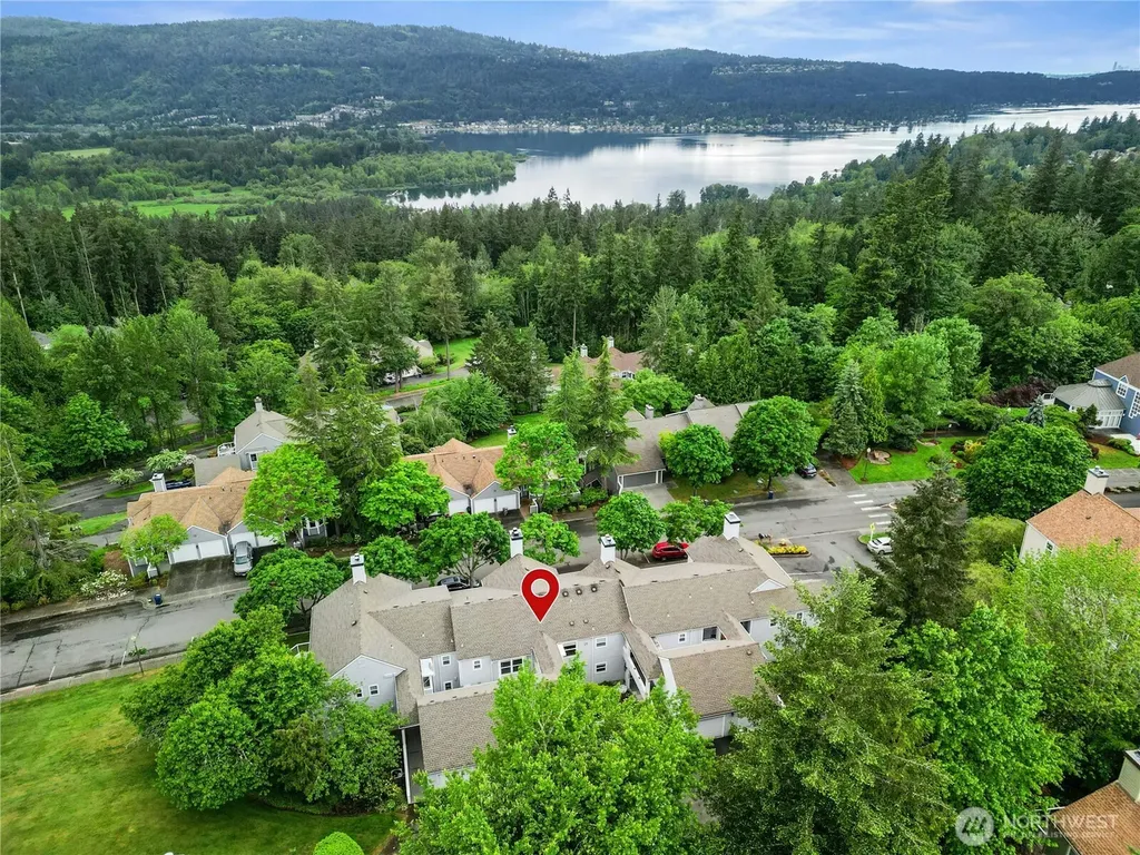 22215 SE 42nd Lane Issaquah WA 98029