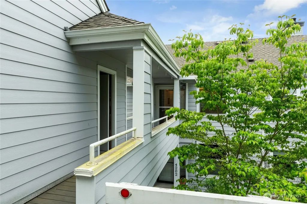 22215 SE 42nd Lane Issaquah WA 98029