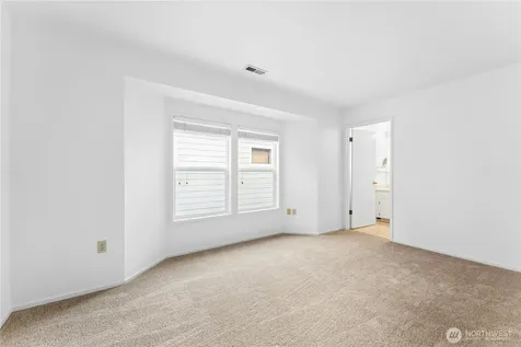 22215 SE 42nd Lane Issaquah WA 98029