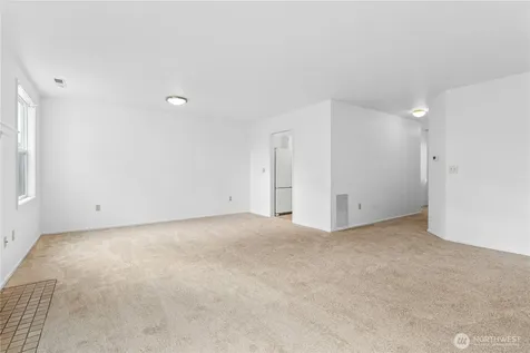 22215 SE 42nd Lane Issaquah WA 98029