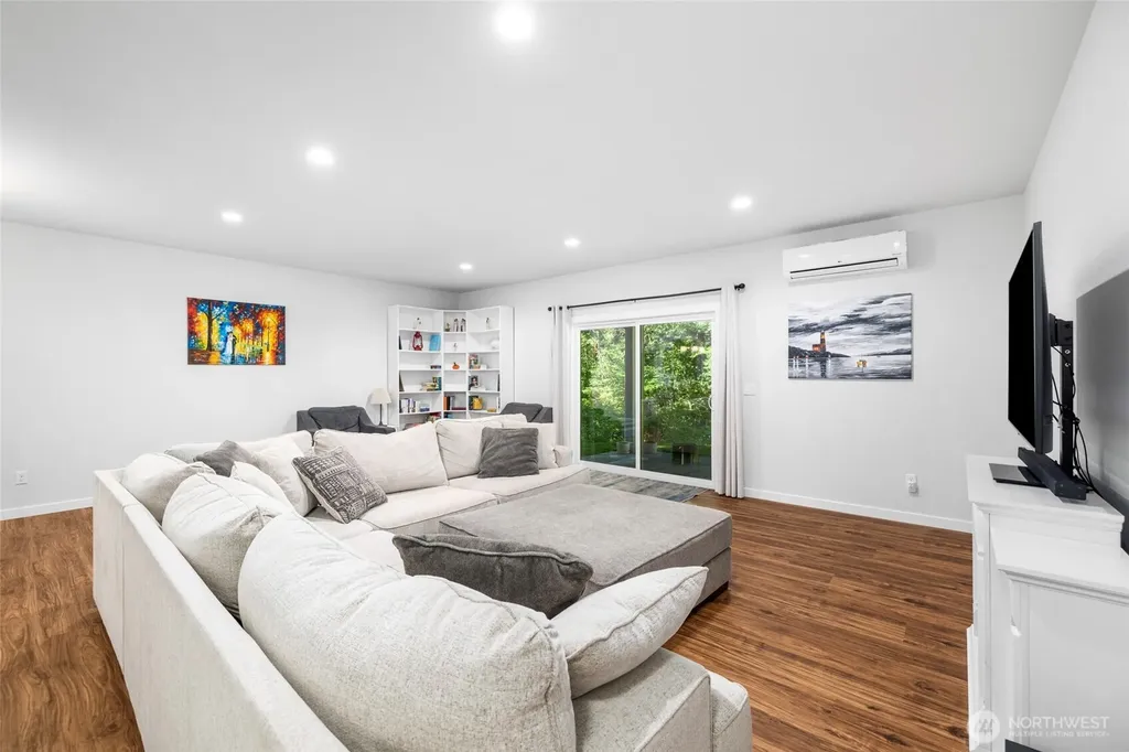 8738 Timberland Court Concrete WA 98237