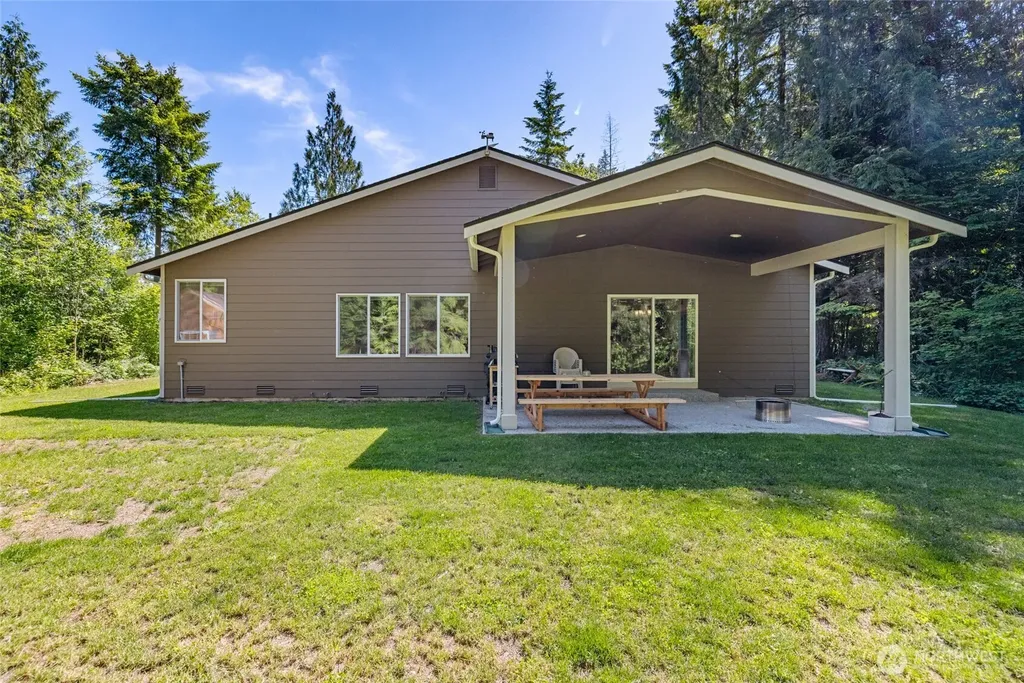 8738 Timberland Court Concrete WA 98237