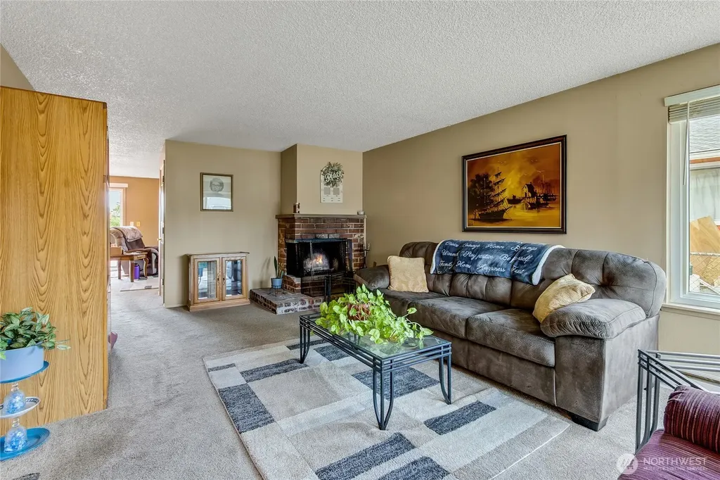 6953 S Madison Street Tacoma WA 98409
