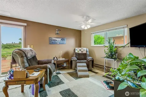 6953 S Madison Street Tacoma WA 98409