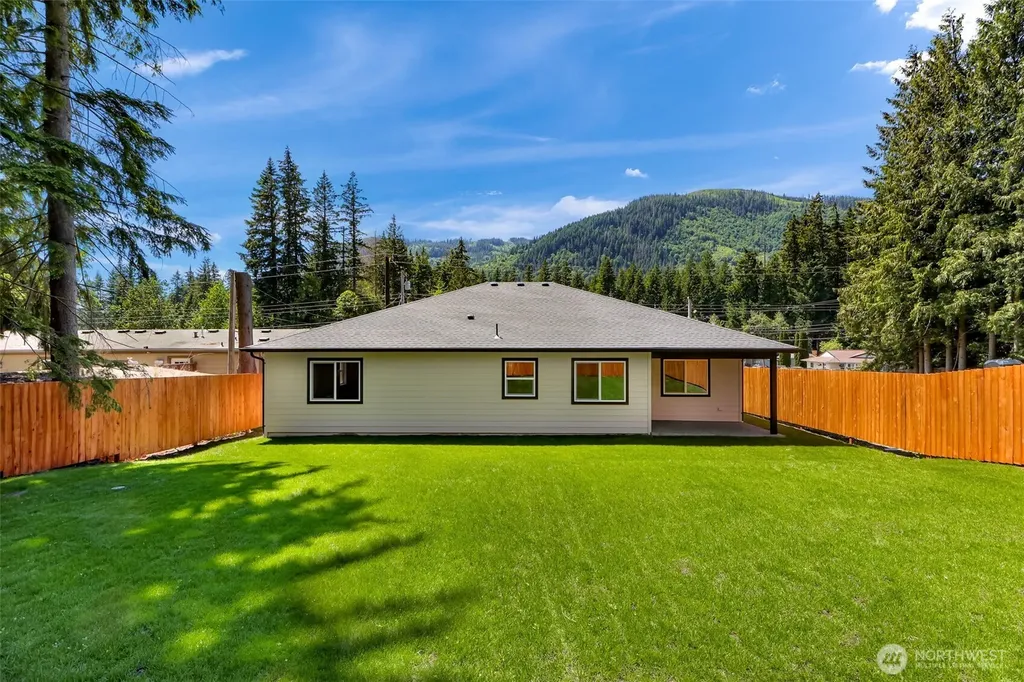 7934 Oregon Trail Maple Falls WA 98266
