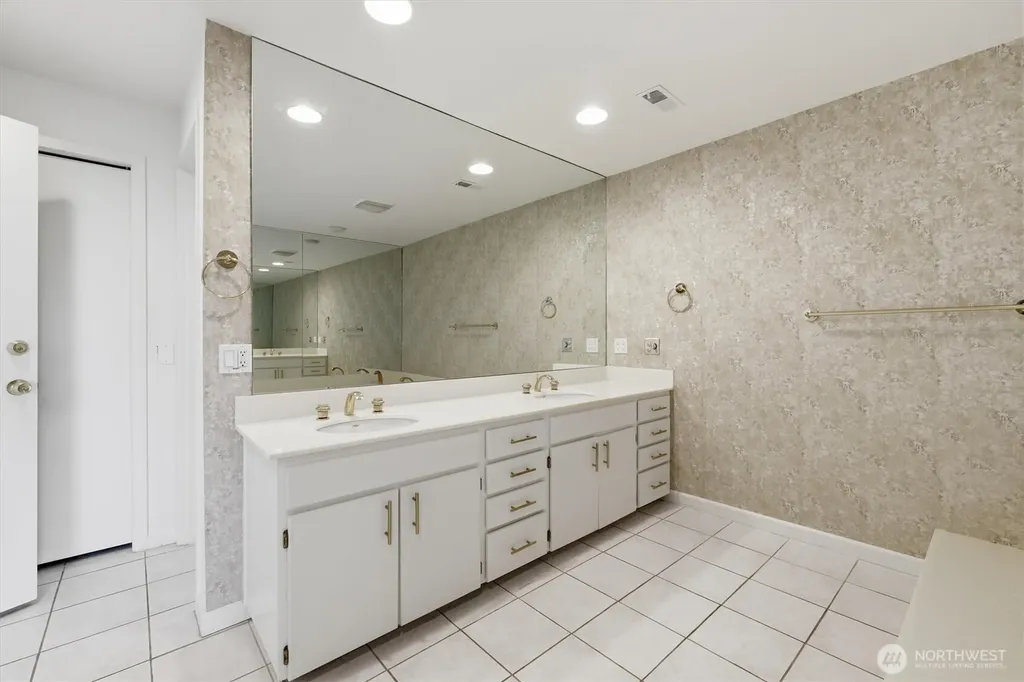 4617 103rd Lane NE Kirkland WA 98033