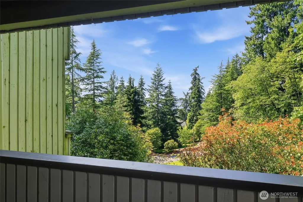 4617 103rd Lane NE Kirkland WA 98033