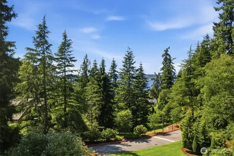 4617 103rd Lane NE Kirkland WA 98033