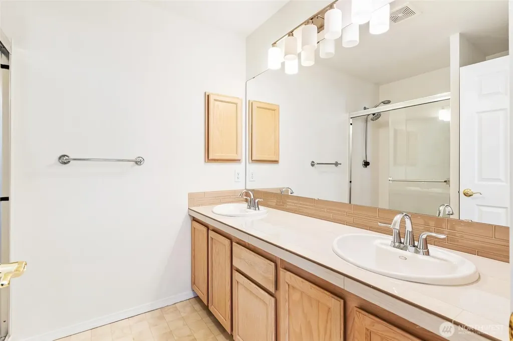 5731 14th Drive W Everett WA 98203